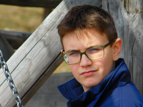 青岛近视手术能同时矫正近视和散光吗